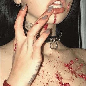 Meet your Posher, Andrea